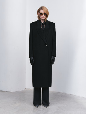 Black cashemere coat