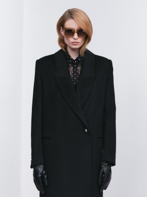 Black cashemere coat